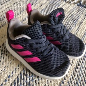 Toddler adidas tennis shoes